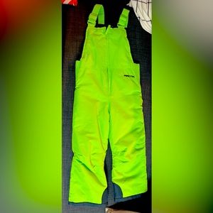 Arctix Youth snow bib size 5T (gently used)